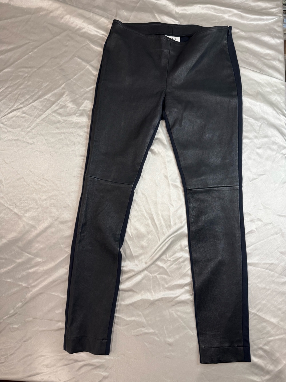 Akris Punto Black Lamb Leather Skinny Pants with Navy backside.